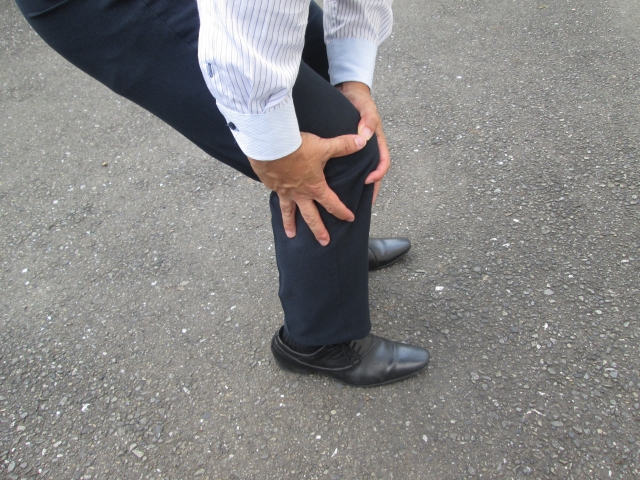 膝の痛み