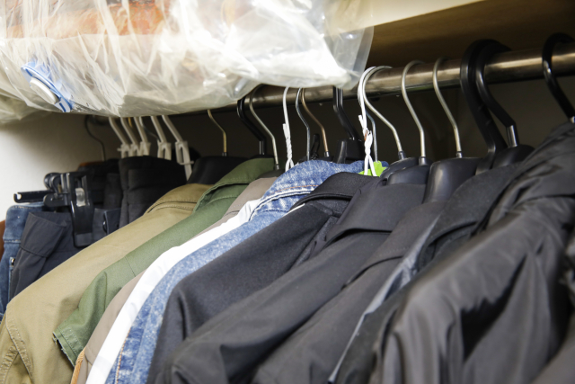 詰め込み過ぎのクローゼット